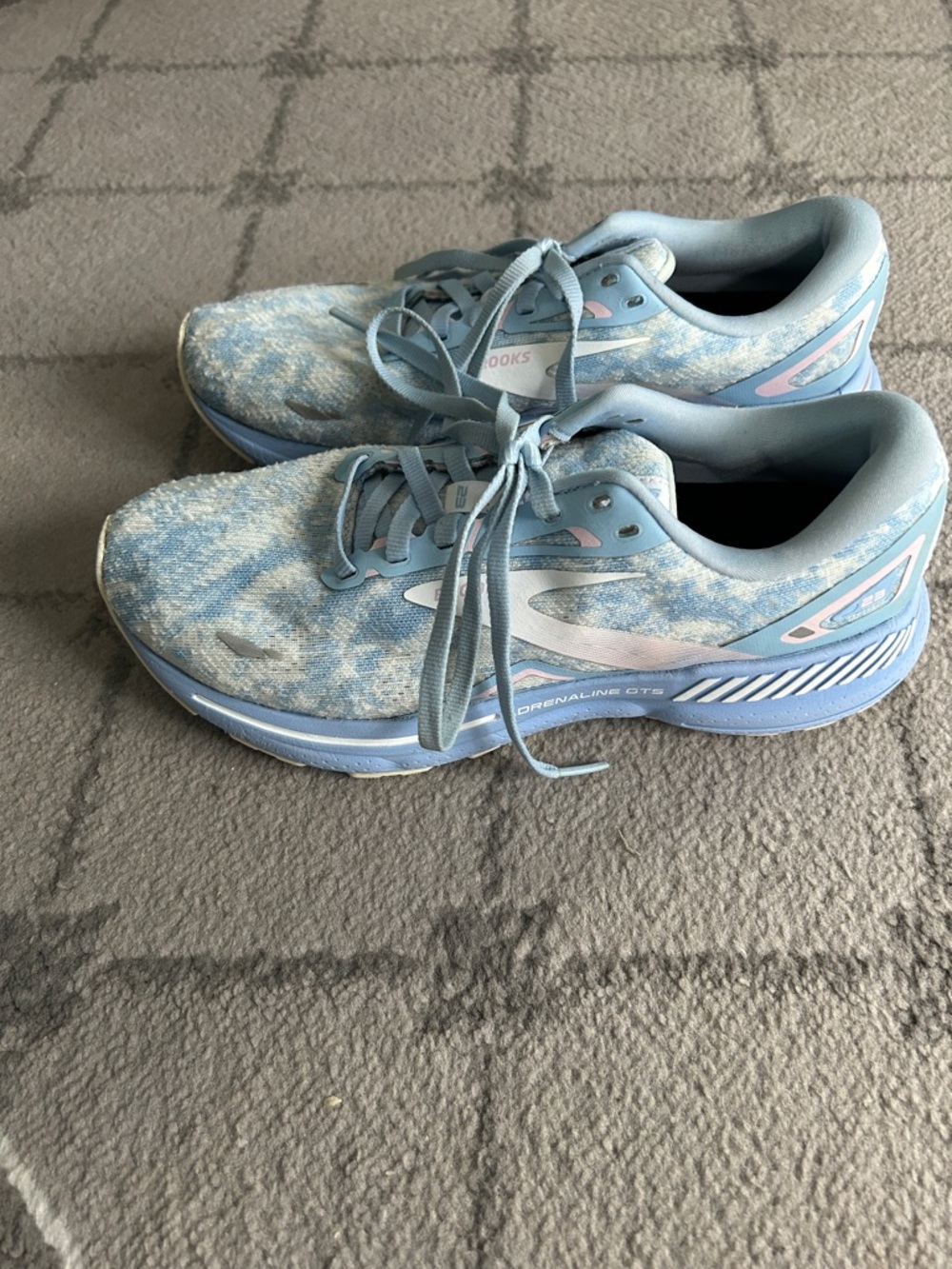 Brooks Women's Adrenaline GTS 23?Sneakers